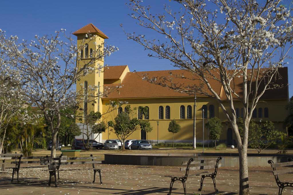 Chale Do Lago Araxa Exterior photo